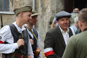 Inscenizacja historyczna i koncert patriotyczny podsumowały wieluńskie uroczystości związane z 80. rocznicą wybuchu Powstania Warszawskiego